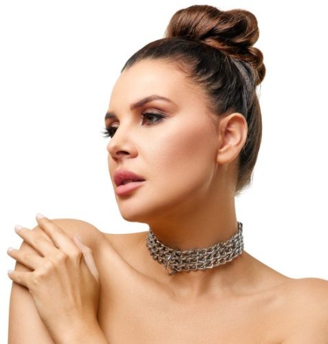 Kožený obojek s řetězy