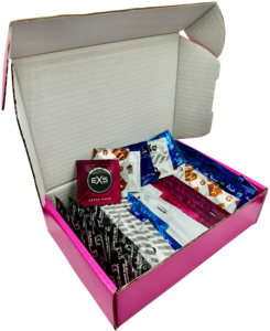 Sada zes&iacute;len&yacute;ch kondomů &ndash; Strong & Safe pack (64 ks)